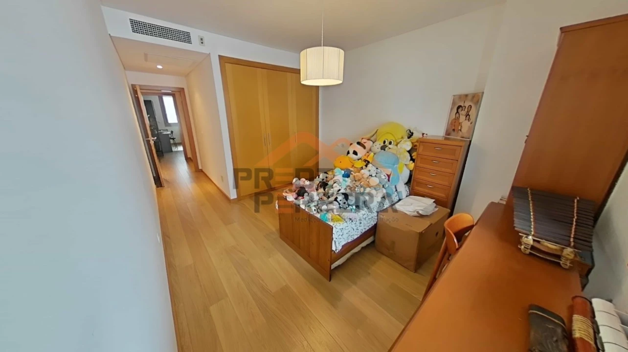 Apartamento T4 para Venda em Loures Foto 23