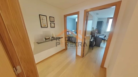 Apartamento T4 para Venda em Loures