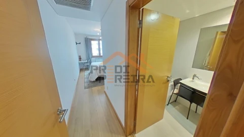 Apartamento T4 para Venda em Loures