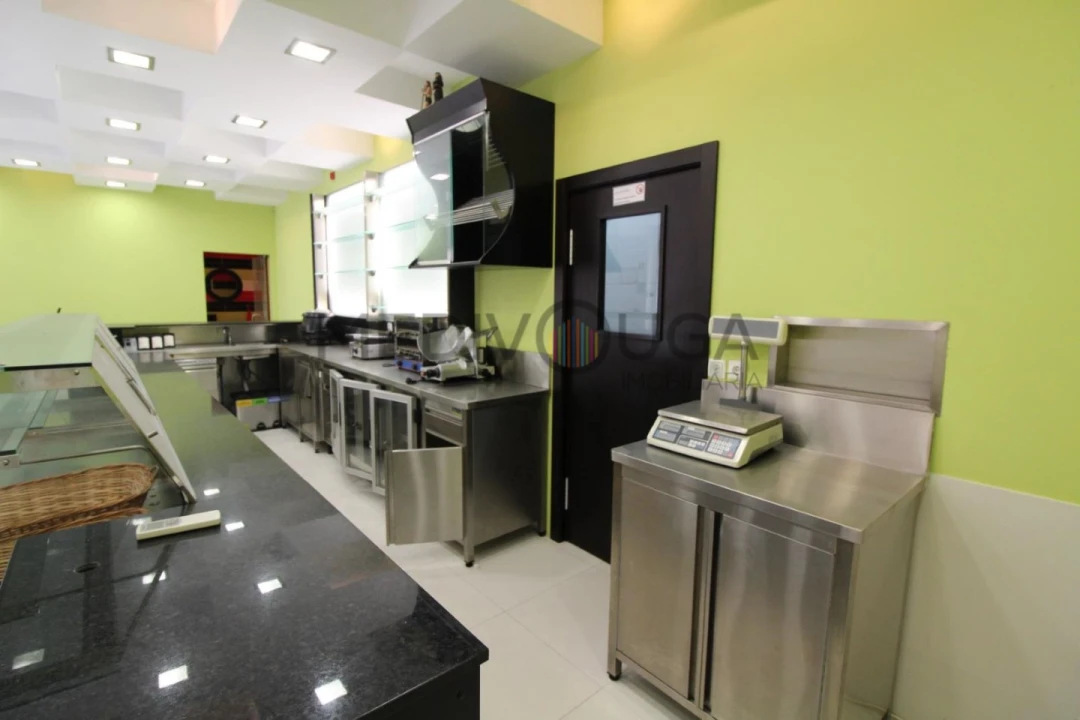 Loja para Venda em Recardães e Espinhel Foto 8