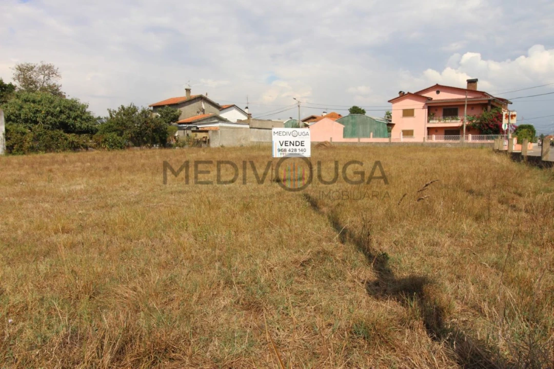 Terreno para Venda em Águeda e Borralha Foto 2