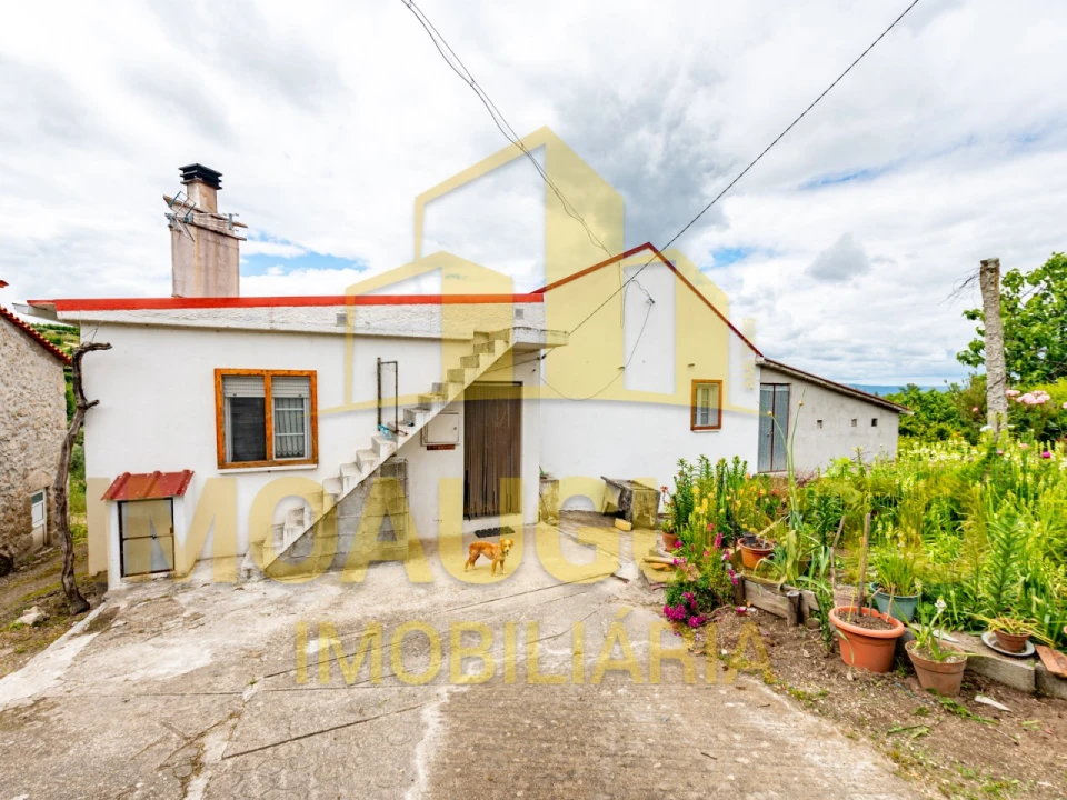 Quinta T3 para Venda em Melo e Nabais Foto 1