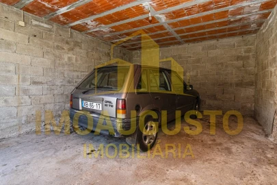 Moradia T2 para Venda em Alverca da Beira/Bouça Cova