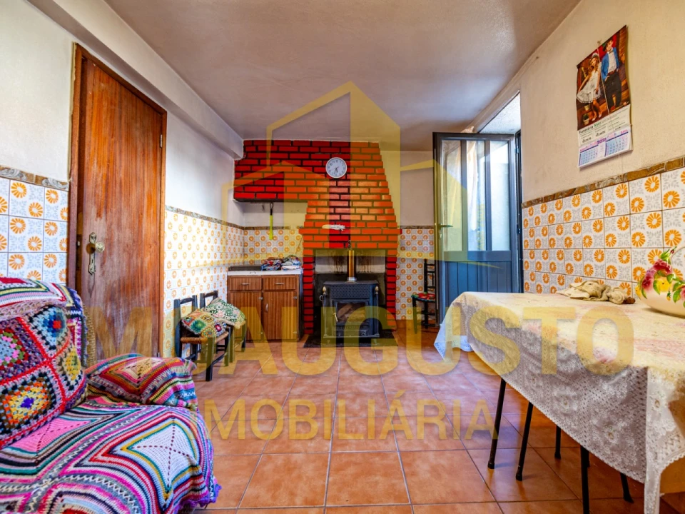 Moradia T4 para Venda em Vale de Espinho Foto 6