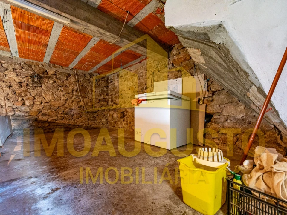 Moradia T4 para Venda em Vale de Espinho Foto 17