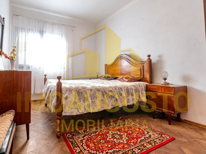 Moradia T4 para Venda em Vale de Espinho Foto 11