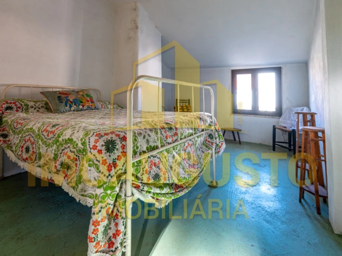 Moradia T4 para Venda em Vale de Espinho Foto 12