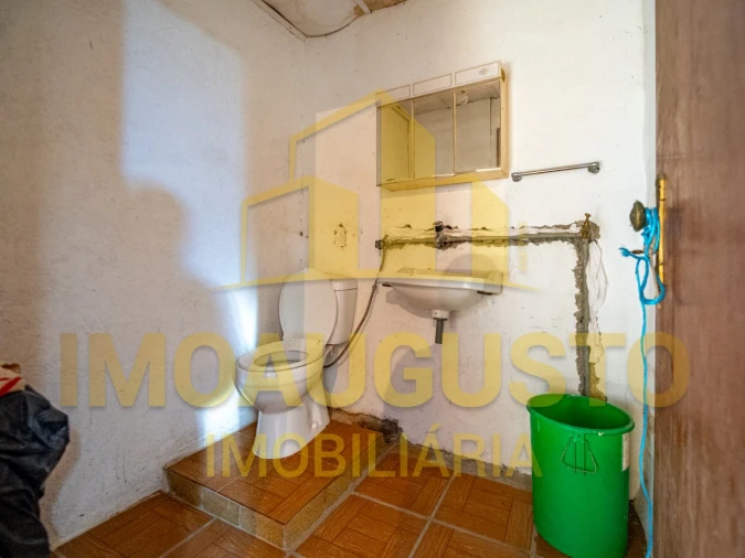 Moradia T4 para Venda em Vale de Espinho Foto 16