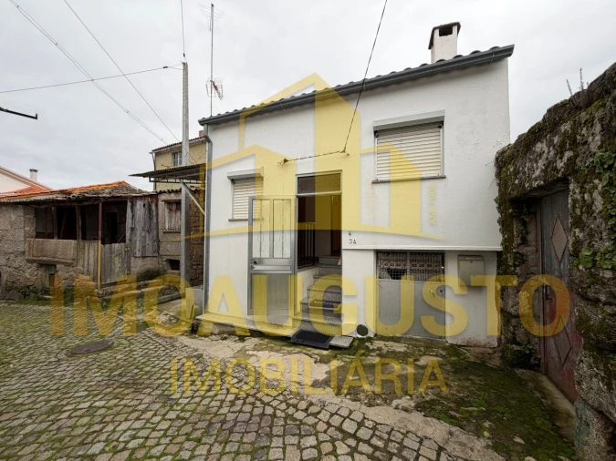 Moradia T2 para Venda em Porto da Carne Foto 1