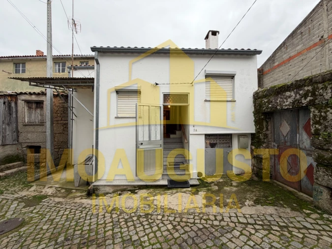 Moradia T2 para Venda em Porto da Carne Foto 3