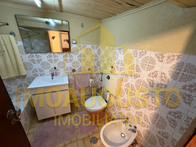 Moradia T2 para Venda em Porto da Carne Foto 9