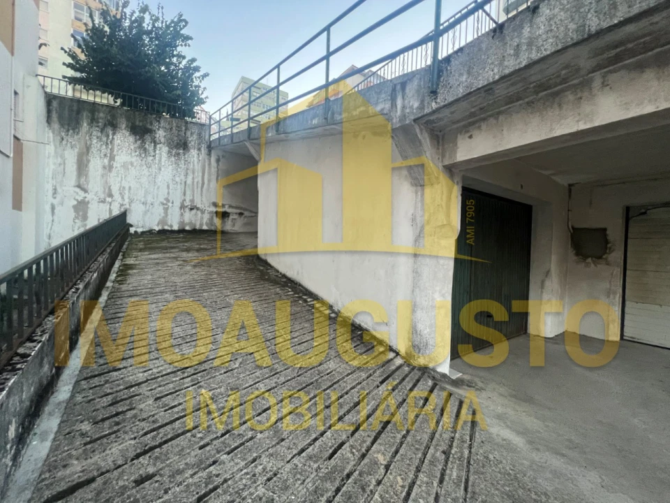 Garagem para Venda em Guarda Foto 5