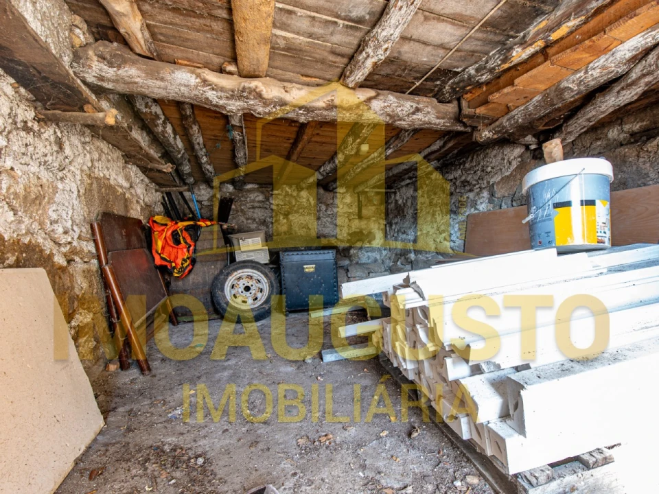 Moradia T2 para Venda em Linhares Foto 8