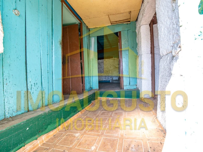 Moradia T2 para Venda em Linhares Foto 3