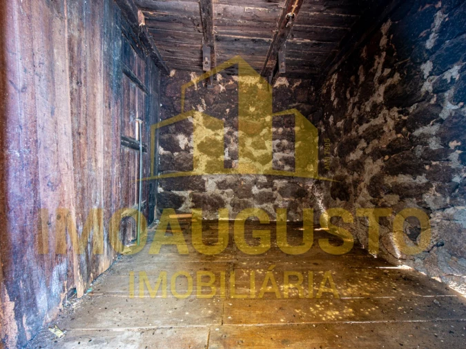 Moradia T2 para Venda em Linhares Foto 6