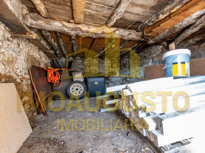 Moradia T2 para Venda em Linhares Foto 8