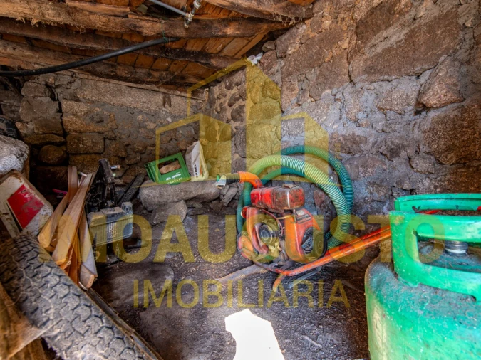 Moradia T2 para Venda em Linhares Foto 10