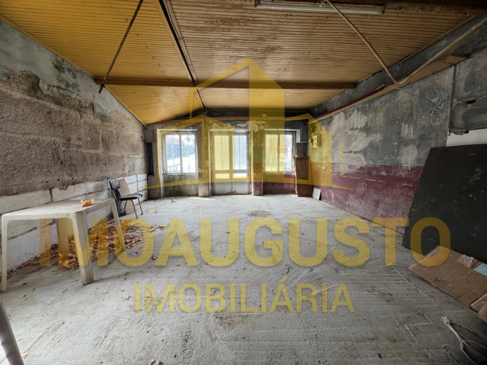 Moradia T2 para Venda em Souro Pires Foto 19