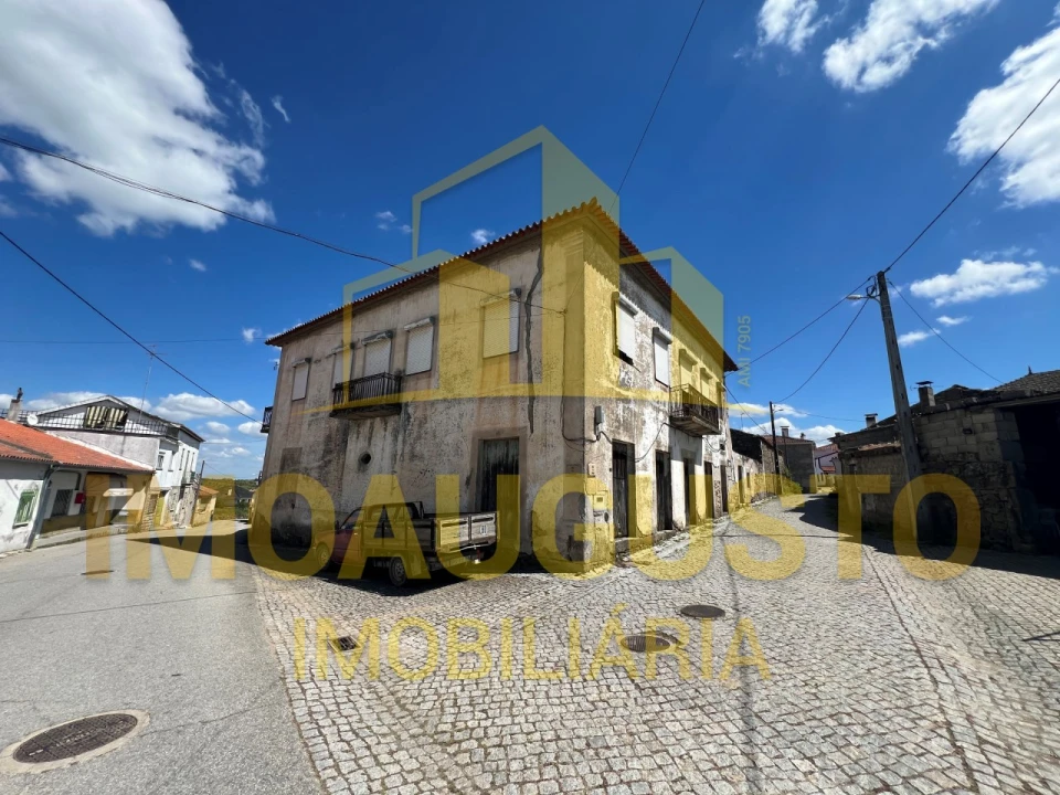 Moradia T4 para Venda em Vale da Mula Foto 2