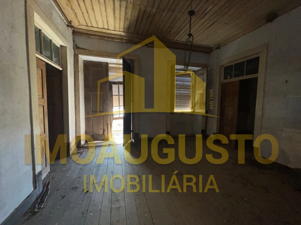 Moradia T4 para Venda em Vale da Mula Foto 10