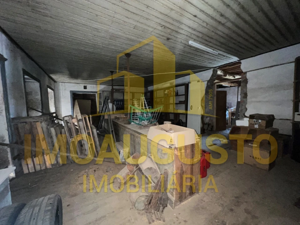 Moradia T4 para Venda em Vale da Mula Foto 13