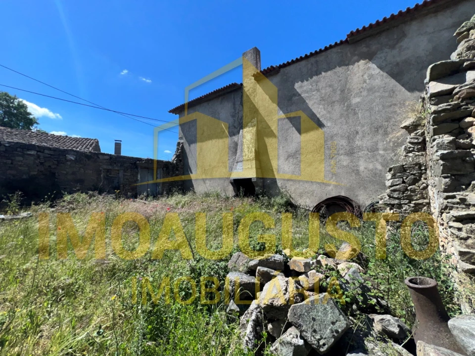 Moradia T4 para Venda em Vale da Mula Foto 18