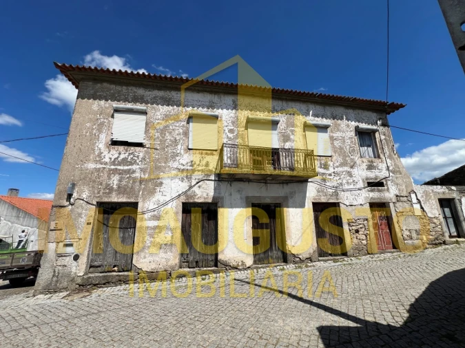 Moradia T4 para Venda em Vale da Mula Foto 1