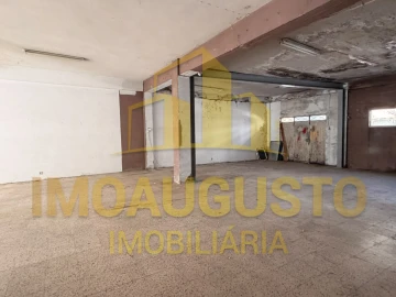 Loja para Venda em Guarda