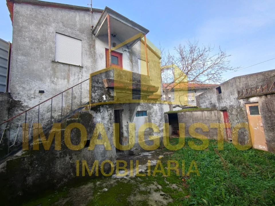 Moradia T3 para Venda em Guarda Foto 3