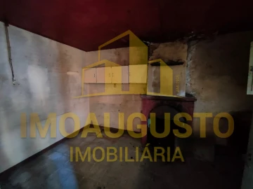 Moradia T3 para Venda em Guarda