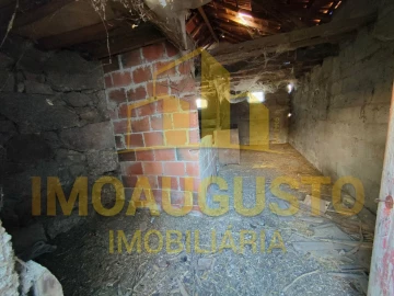 Moradia T3 para Venda em Guarda