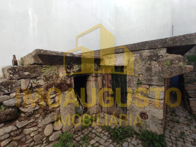 Moradia T2 para Venda em Melo e Nabais Foto 4