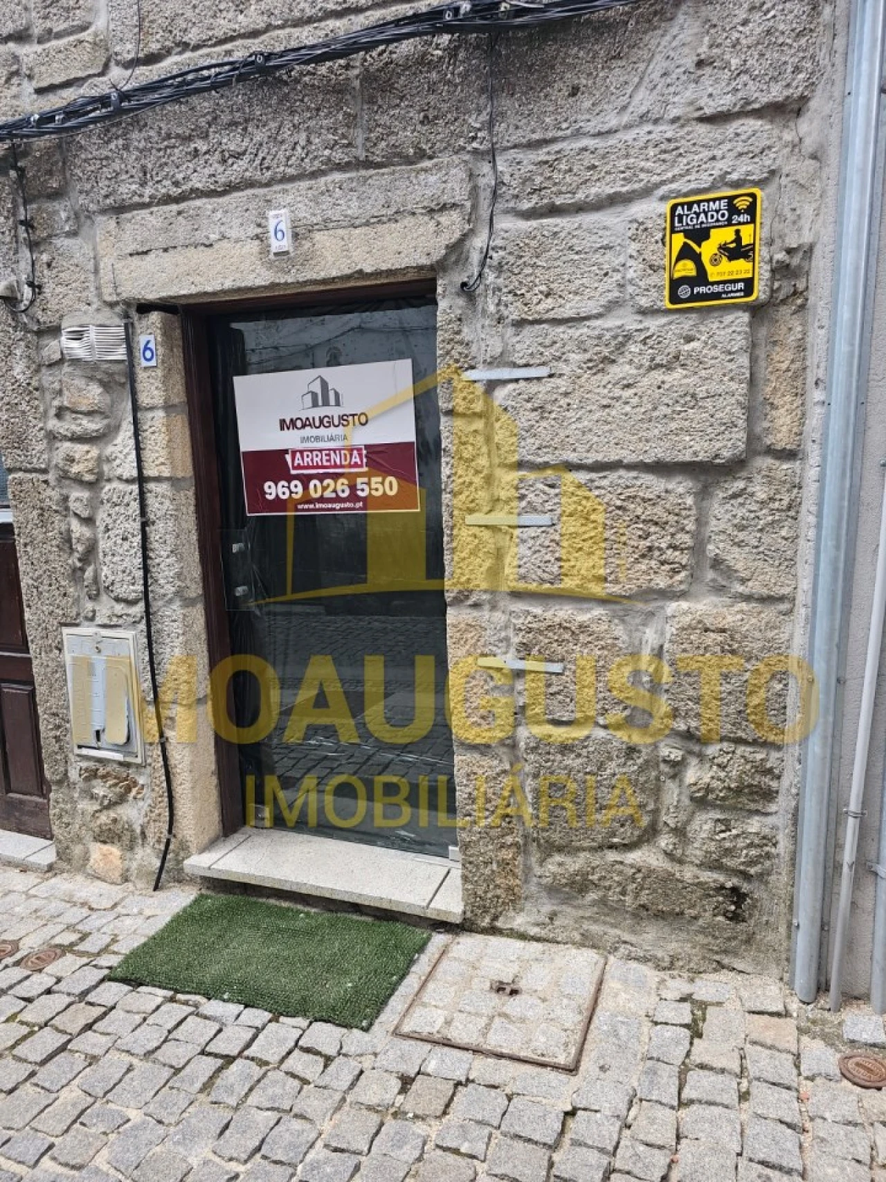 Loja para Arrendamento em Guarda Foto 2