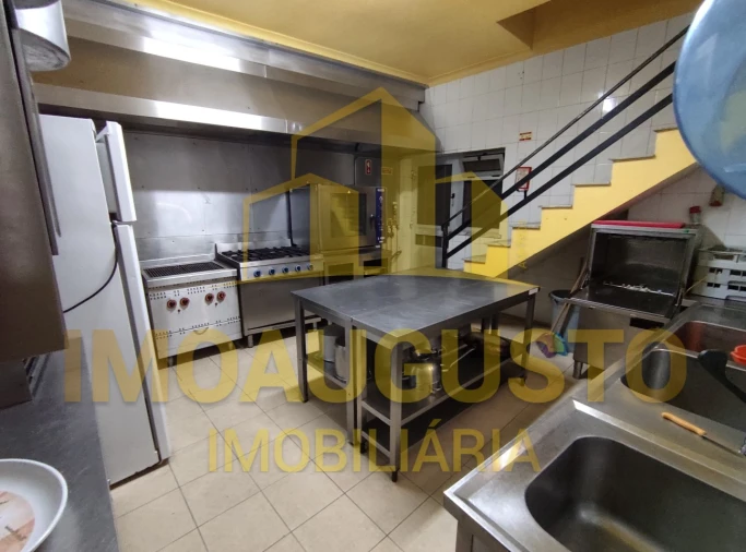 Moradia T3 para Venda em Pinzio Foto 6