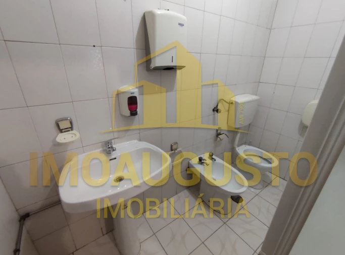 Moradia T3 para Venda em Pinzio Foto 13