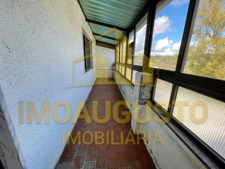 Moradia T4 para Venda em Guarda Foto 13