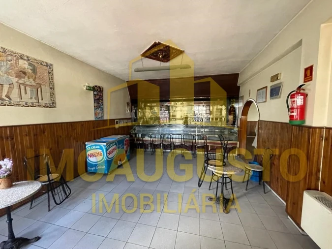 Moradia T4 para Venda em Guarda Foto 16