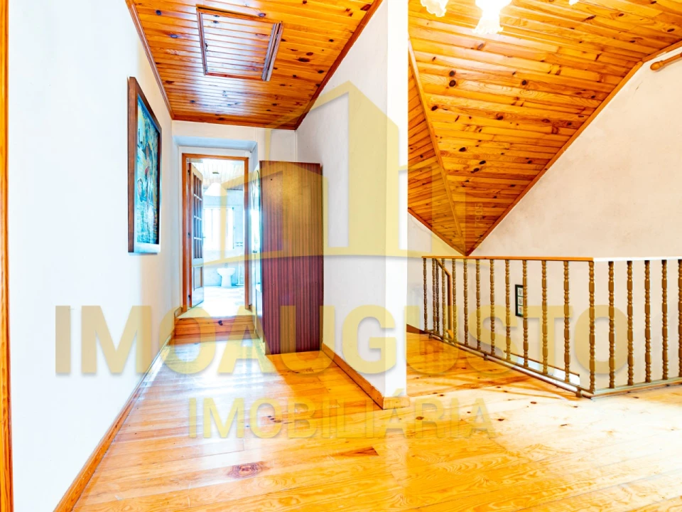 Moradia T3 para Venda em Vila Cova a Coelheira Foto 22