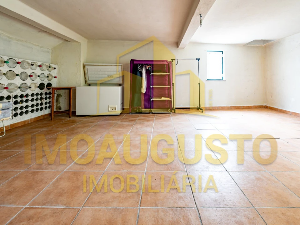 Moradia T3 para Venda em Vila Cova a Coelheira Foto 26