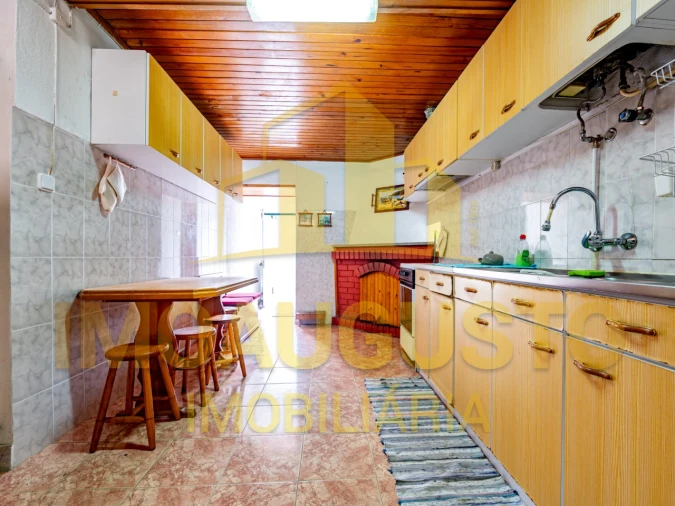 Moradia T3 para Venda em Vila Cova a Coelheira Foto 6