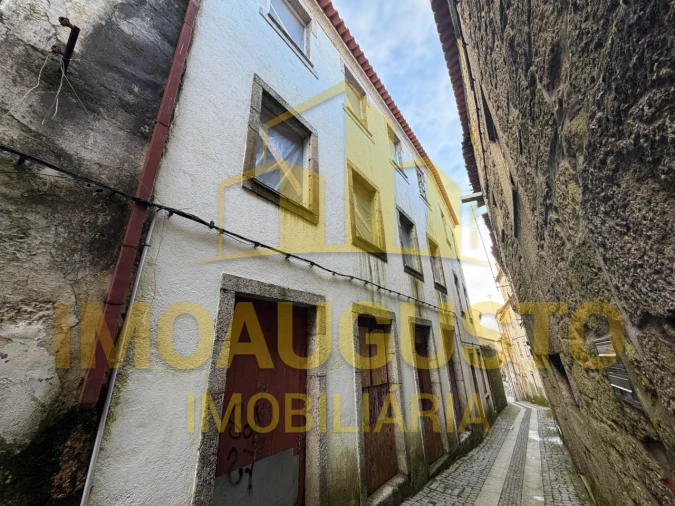 Prédio para Venda em Guarda Foto 1