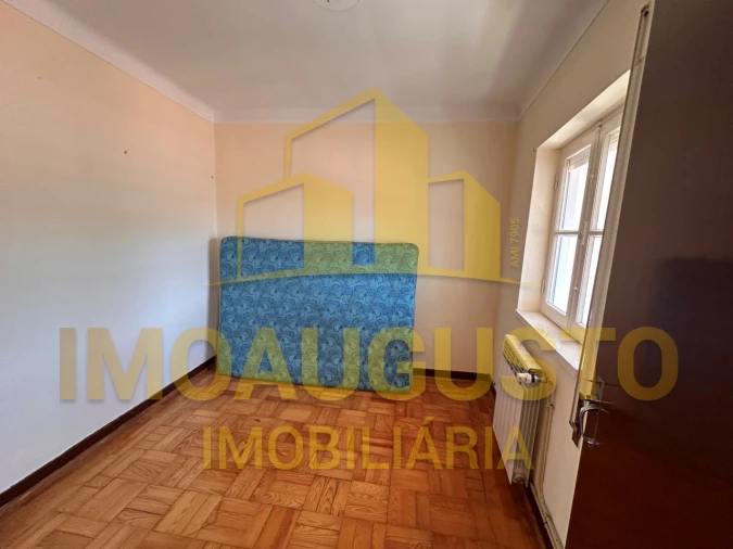 Moradia T4 para Venda em Manteigas (São Pedro) Foto 14