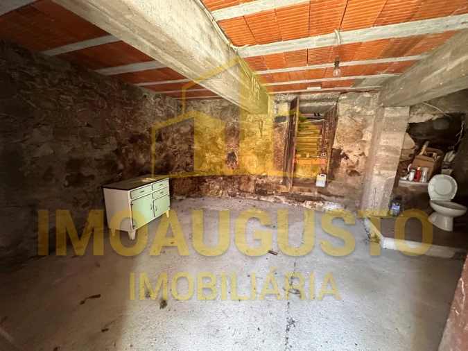 Moradia T4 para Venda em Manteigas (São Pedro) Foto 15