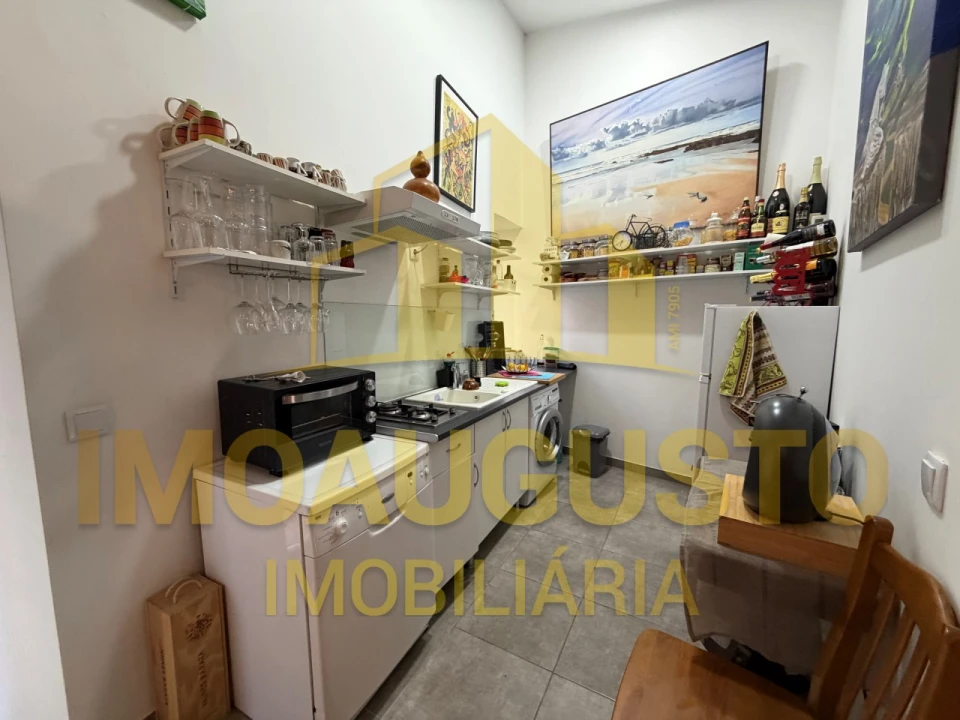 Moradia T1 para Venda em Guarda Foto 4