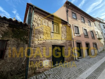Moradia T1 para Venda em Guarda