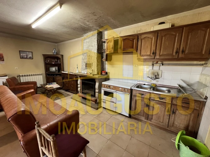 Moradia T4 para Venda em Castanheira Foto 14