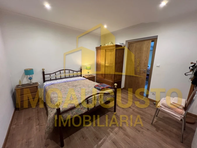 Moradia T4 para Venda em Castanheira Foto 16