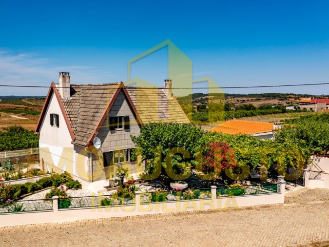 Moradia T5 para Venda em Vermiosa Foto 1