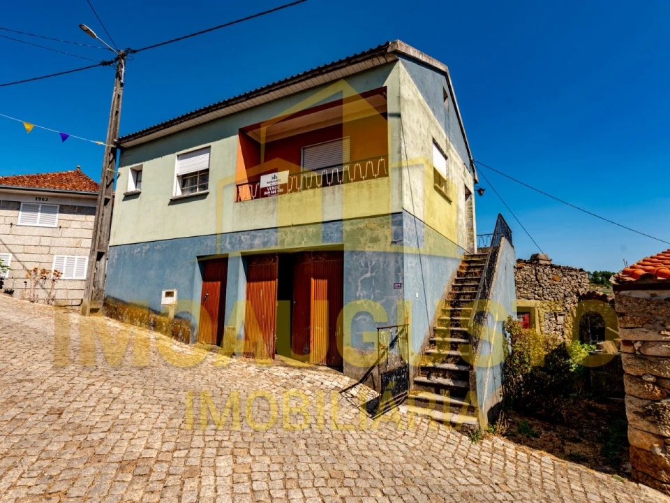 Moradia T3 para Venda em Valdujo Foto 1