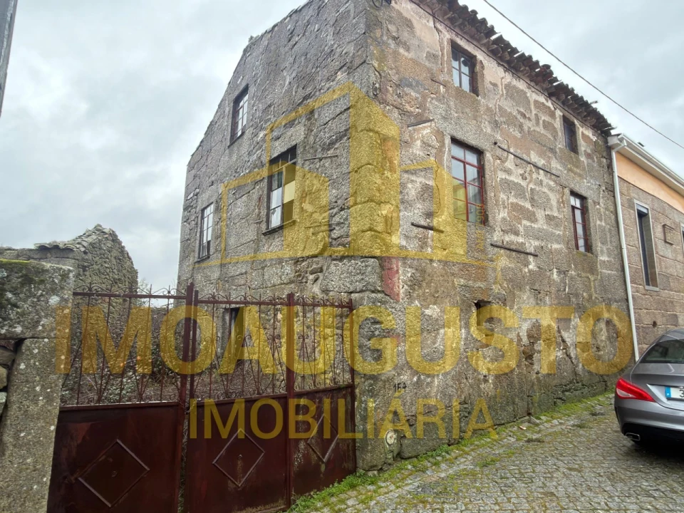 Moradia T1 para Venda em Pinzio Foto 1